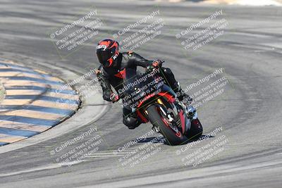 media/Dec-01-2025-Moto Forza (Mon) [[2daa91e15f]]/2-Intermediate Group/Session 2 (Turns 9 and 10)/